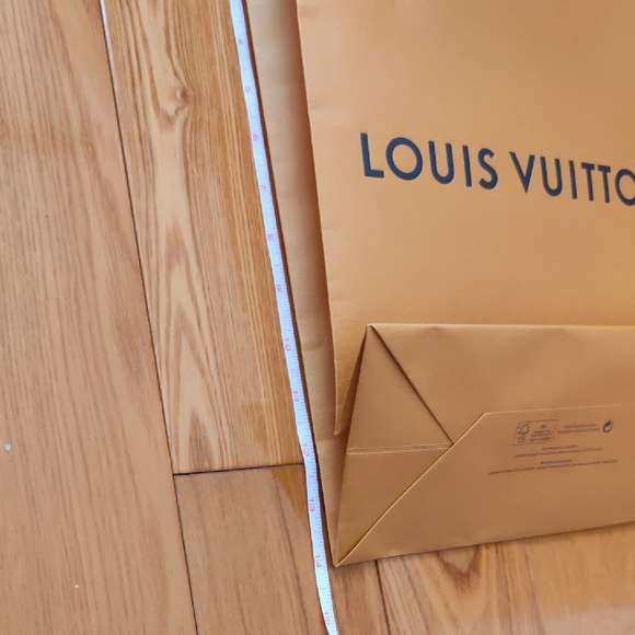 Louis Vuitton Yellow Set with Blue Accents - Picture 9 of 10